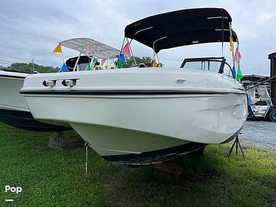 BOATZON | Bayliner DX2200