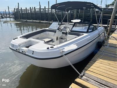 BOATZON | Bayliner DX2200