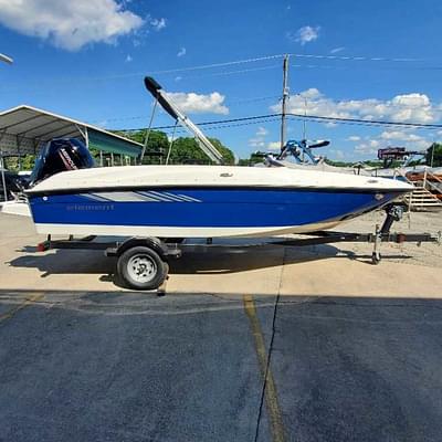 BOATZON | Bayliner E18 2025