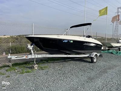 BOATZON | Bayliner Element E18