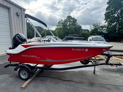 BOATZON | Bayliner Element M15 2024 BOATZON | Bayliner Element M15 2024
