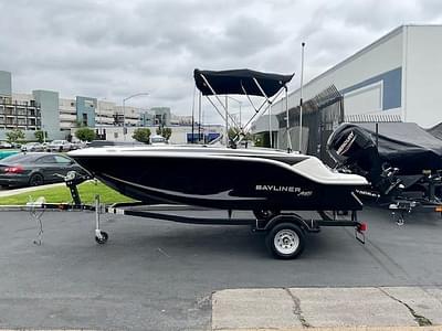BOATZON | 2025 Bayliner Element M15 BOATZON | 2025 Bayliner Element M15