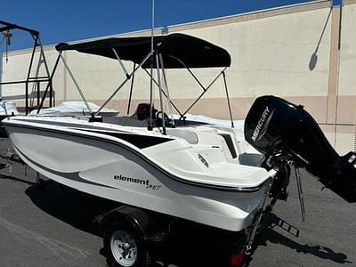 BOATZON | 2024 Bayliner Element M17