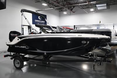 BOATZON | Bayliner M15 2025
