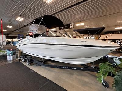 BOATZON | Bayliner Runabout  Element  VR Series OB VR 6 IO 2023