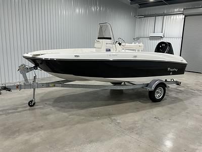 BOATZON | Bayliner T18 2025