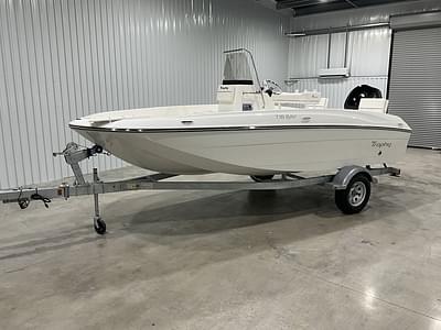 BOATZON | Bayliner T18 2025