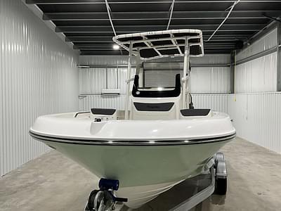 BOATZON | Bayliner T20CC 2024