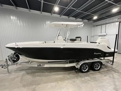 BOATZON | Bayliner T24CC 2024