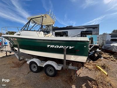 BOATZON | Bayliner Trophy 2052 WA