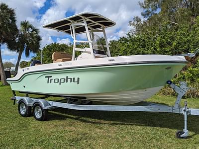 BOATZON | Bayliner Trophy T20CC 2025