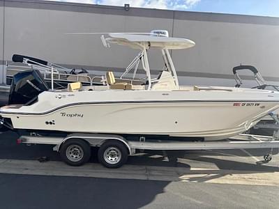 BOATZON | Bayliner Trophy T24CC 2023