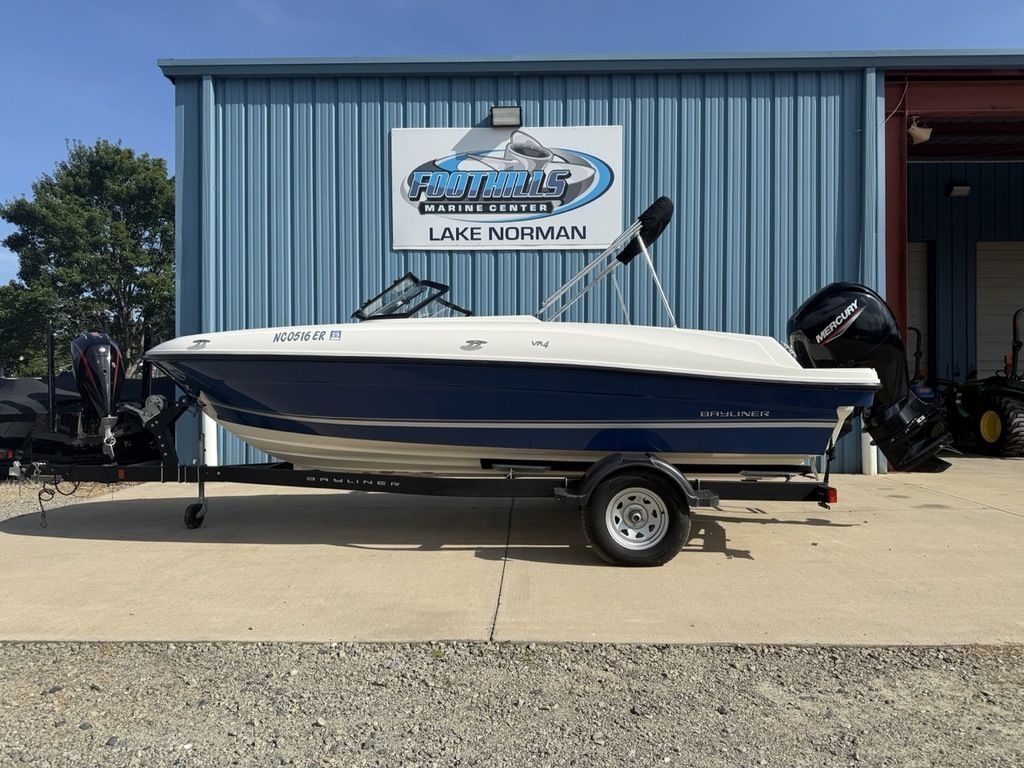 2020 Bayliner VR4 Bowrider - Sold Boat