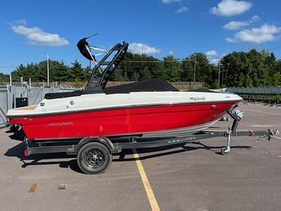 BOATZON | Bayliner VR4 Bowrider 2023