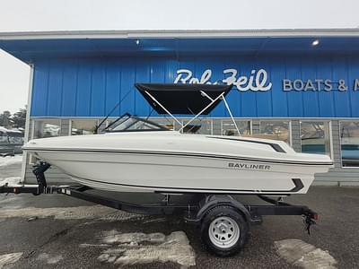 BOATZON | Bayliner VR4 Bowrider 2024 BOATZON | Bayliner VR4 Bowrider 2024