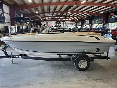 BOATZON | Bayliner VR4 Bowrider 2024