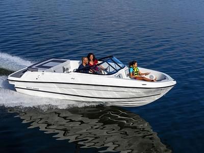 BOATZON | Bayliner VR4 Bowrider 2025 BOATZON | Bayliner VR4 Bowrider 2025