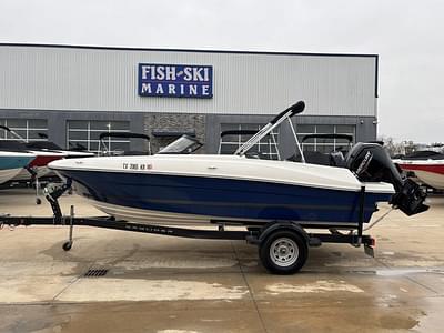 BOATZON | Bayliner VR4 Bowrider Outboard 2022 BOATZON | Bayliner VR4 Bowrider Outboard 2022