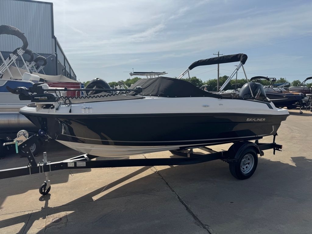 2024 Bayliner VR4 Bowrider  Outboard - Sold Boat