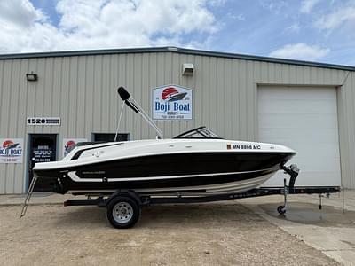 BOATZON | 2021 Bayliner VR5