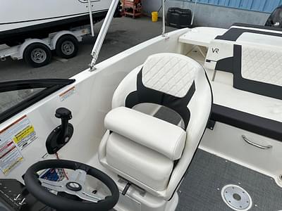BOATZON | Bayliner VR5 2022 BOATZON | Bayliner VR5 2022