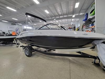 BOATZON | Bayliner VR5 2024