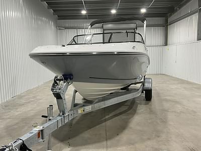 BOATZON | Bayliner VR5 Bowrider 2024