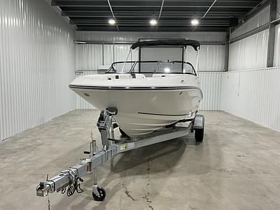 BOATZON | Bayliner VR5 Bowrider 2024 BOATZON | Bayliner VR5 Bowrider 2024