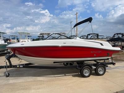 BOATZON | Bayliner VR5 Bowrider 2024