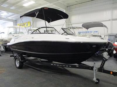 BOATZON | Bayliner VR5 Bowrider 2025