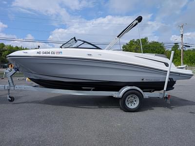 BOATZON | 2023 Bayliner VR5 Bowrider I/O BOATZON | 2023 Bayliner VR5 Bowrider I/O