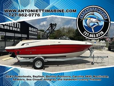 BOATZON | Bayliner VR5 Bowrider IO 2025 BOATZON | Bayliner VR5 Bowrider IO 2025