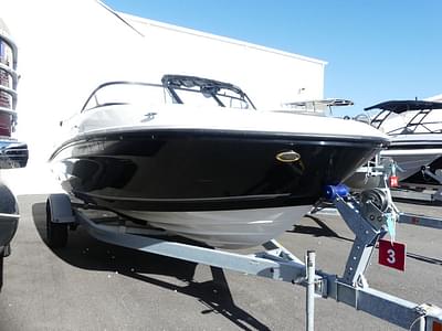 BOATZON | Bayliner VR5 Bowrider  Outboard 2022