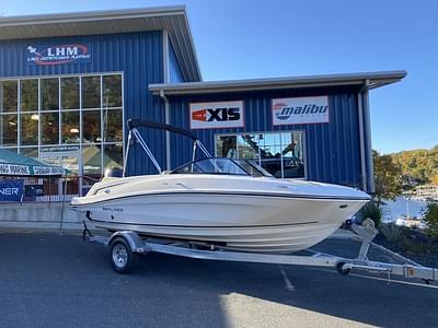 BOATZON | Bayliner VR5 Outboard 2025 BOATZON | Bayliner VR5 Outboard 2025