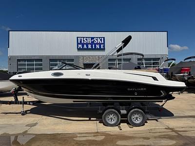 BOATZON | Bayliner VR6 Bowrider 2025 BOATZON | Bayliner VR6 Bowrider 2025
