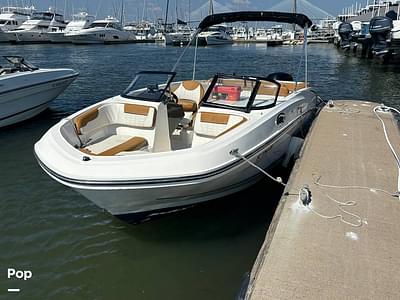 BOATZON | Bayliner VR6 OB