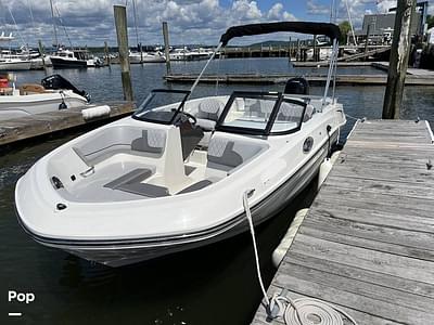 BOATZON | Bayliner VR6 OB