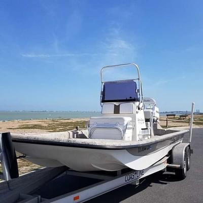 BOATZON | Bayside Marine Inc. Stalker CAT204 RC 2014