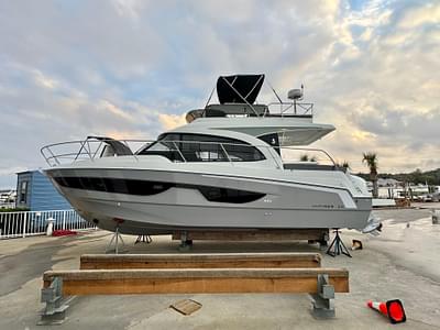 BOATZON | Beneteau Antares 11 Fly 2025