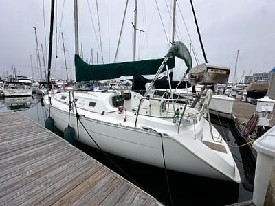 BOATZON | 1999 Beneteau Oceanis 311 BOATZON | 1999 Beneteau Oceanis 311