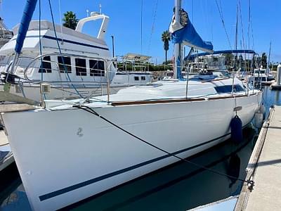 BOATZON | Beneteau Oceanis 37 2010