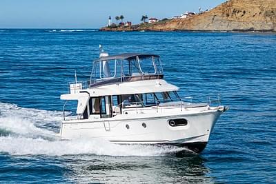 BOATZON | Beneteau Swift Trawler 41 2021