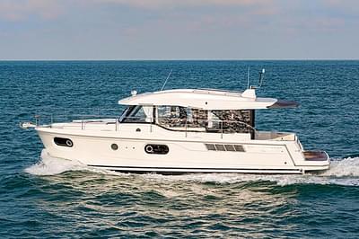 BOATZON | Beneteau Swift Trawler 41 Sedan 2026