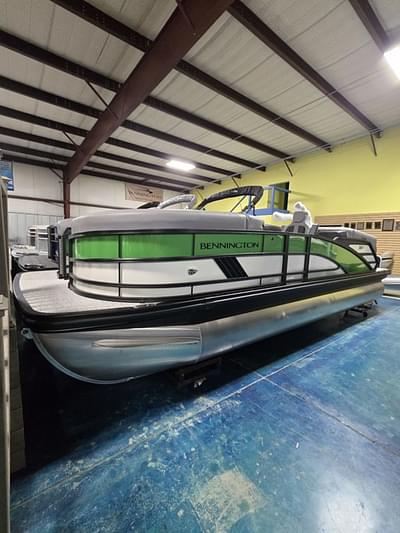 BOATZON | Bennington 22 M FASTBACK 2025