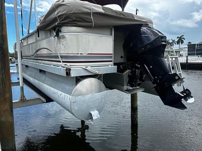 BOATZON | 2001 Bennington 227L