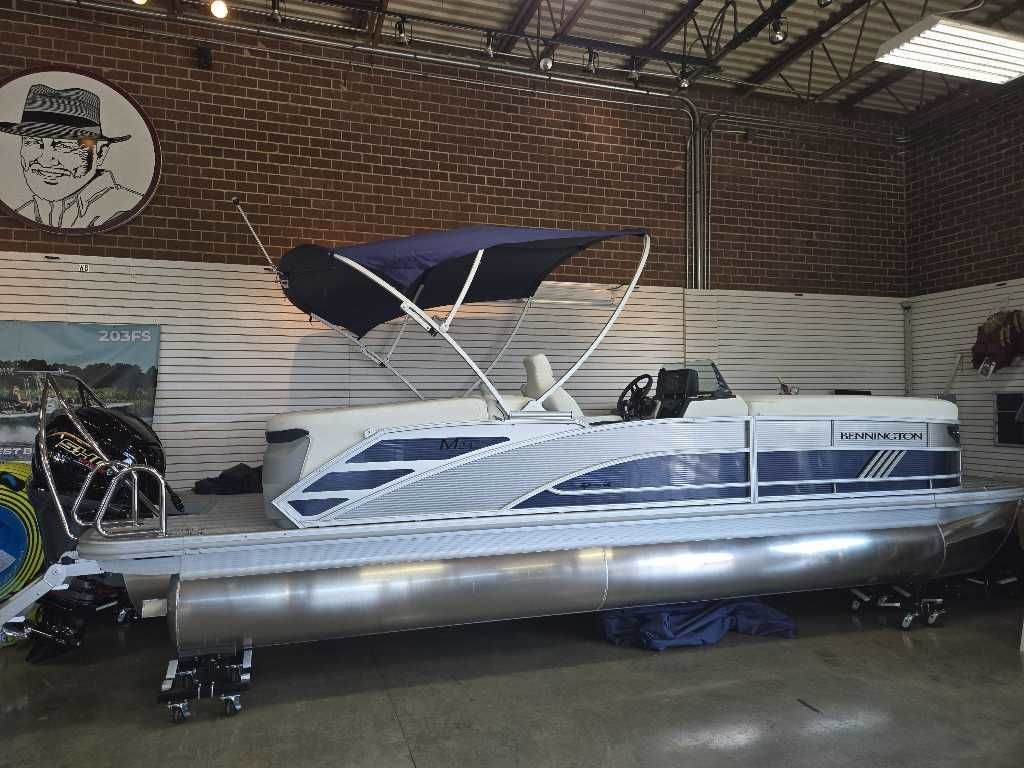 2025 Bennington 24MFBSE - Sold Boat