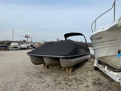 BOATZON | 2016 Bennington 2875 QCW I/O