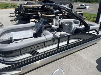 BOATZON | Bennington M Quad Bench 24 MFB 2025