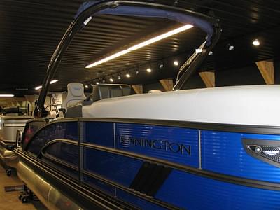 BOATZON | BENNINGTON M24 W 200HP YAMAHA OUTBOARD MOTOR 2026