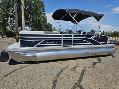 BOATZON | Bennington S Swingback 22 SSB 2026